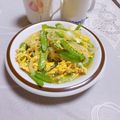 めみたん☆'s cooksnap of when they made シャキッ絹さやとしんなり玉ねぎの卵とじ.