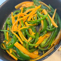 yu228's cooksnap of when they made 母のお弁当のすみっこ人参ピーマン炒め.