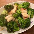 あおまんjapan's cooksnap of when they made イカとブロッコリーのガリバタ醤油炒め.