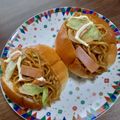 ponnko's cooksnap of when they made 超熟ロールで焼きそばパン.