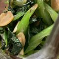 MULA's cooksnap of when they made ぱばっと小松菜ガーリック炒め.