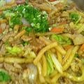 賄いのおばちゃん's cooksnap of when they made 簡単！ケンミンショーの味噌焼きうどん.