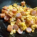 ひんべえ's cooksnap of when they made 寝起きでも余裕！☺卵とウインナーの炒め物.