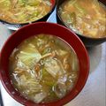 にこちゃんち's cooksnap of when they made なめことキャベツのお味噌汁.