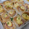喜八＆Hacchi's cooksnap of when they made オリーブオイル仕込み。ハムマヨちぎりパン.