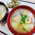 みっちゃん❇️68's cooksnap of when they made 簡単♬鮭と馬鈴薯・玉葱の味噌汁☆.