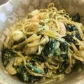 おじ☆さん's cooksnap of when they made 簡単！シンプル！バジルソースパスタ.
