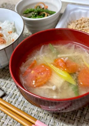トマトと長ネギのお味噌汁♪-レシピのメイン写真