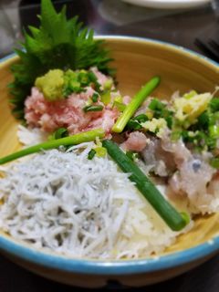 3色の海鮮丼-レシピのメイン写真