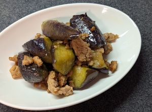 ナスと豚ひき肉の醤油&ニンニク麹炒め-レシピのメイン写真