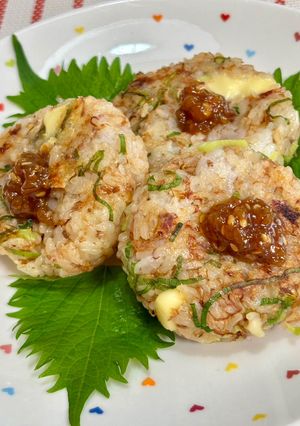 余ったご飯でチーズin焼きおにぎり♪-レシピのメイン写真