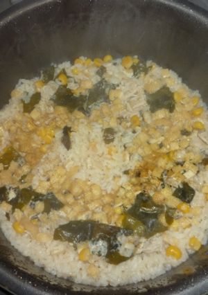 豚コマ・コーン・ワカメ油揚げ炊き込み御飯-レシピのメイン写真