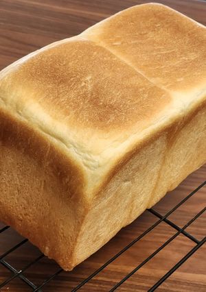 基本の捏ねない食パン-レシピのメイン写真