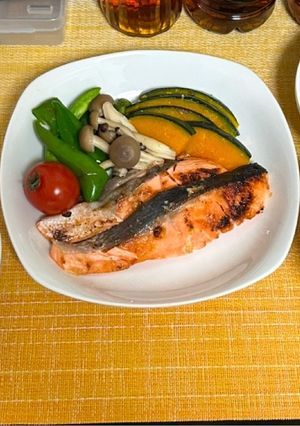 朝の寒さをぶっ飛ばそう！鮭の粕漬け-レシピのメイン写真