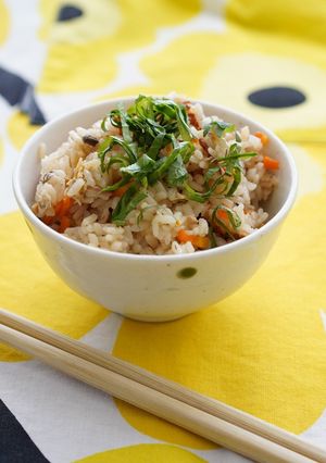 【栄養満点】サバ缶と浜納豆の炊き込みご飯-レシピのメイン写真