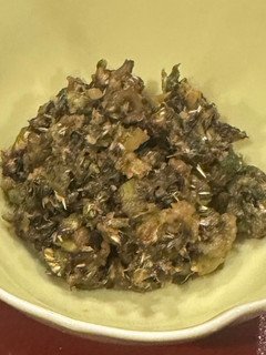 蕗のとうの油で炒めるコクあり蕗味噌!-レシピのメイン写真