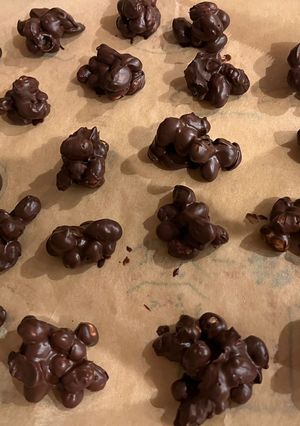 福豆チョコ　型不要　材料2つで簡単￼-レシピのメイン写真