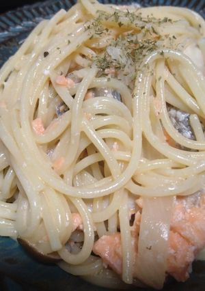 15分！簡単！鮭しめじ玉ねぎ洋風パスタ-レシピのメイン写真
