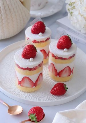 リッチなグラスショートケーキ-レシピのメイン写真
