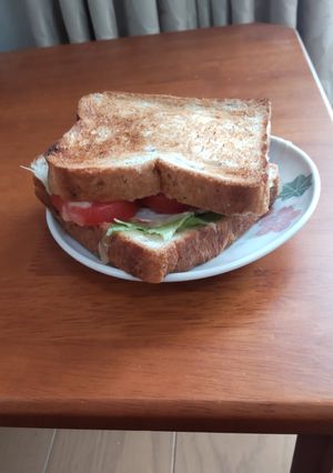 栄養満点！食パンで作るサンドウィッチ-レシピのメイン写真