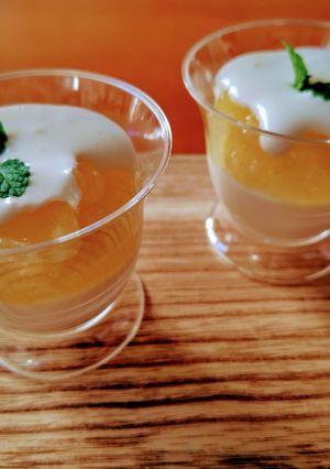 ヨーグルト豆腐のりんごジュレ乗せ-レシピのメイン写真