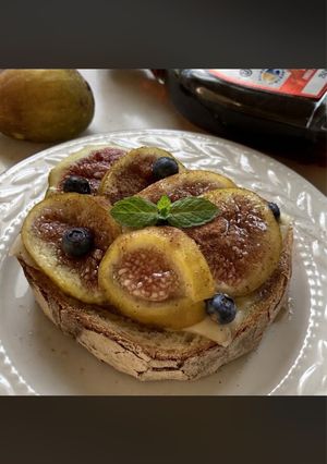 シナモン香る！いちじくのオープンサンド-レシピのメイン写真