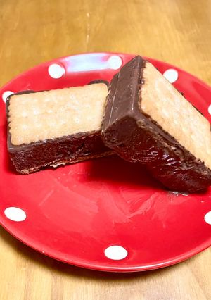 チョコなしお砂糖なしチョコビスケットサンド♪-レシピのメイン写真