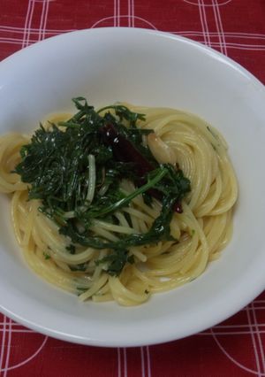 パスタ 人参の葉のペペロンチーニ-レシピのメイン写真