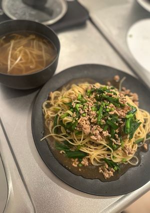 ニラのミートソースパスタ-レシピのメイン写真