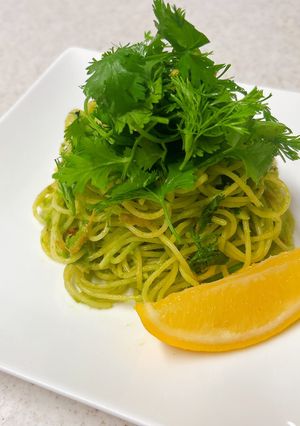 パクチーと干し小エビのペペロンチーノ風-レシピのメイン写真