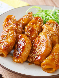 ご飯泥棒!新玉ねぎのヤンニョム肉巻き-レシピのメイン写真