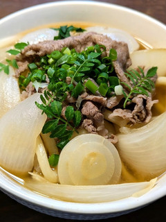 新玉葱の関西風肉うどん 木の芽-レシピのメイン写真