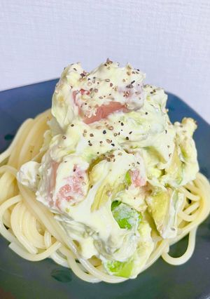 絶品。サーモンとアボカドの濃厚冷製パスタ-レシピのメイン写真