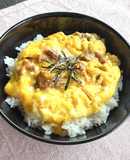 レンジで洗い物なし！焼鳥缶で親子丼