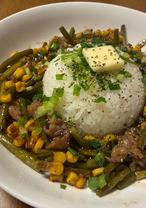 ガツンと旨い！牛肉とにんにくの芽ペッパーライス-レシピのメイン写真
