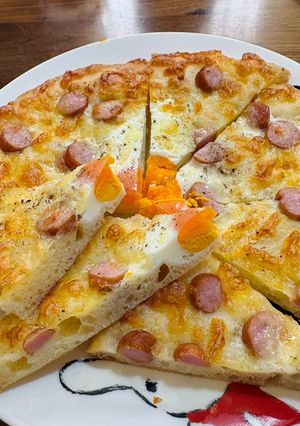 チーズ香る♪ベーコンと卵のフォカッチャ-レシピのメイン写真