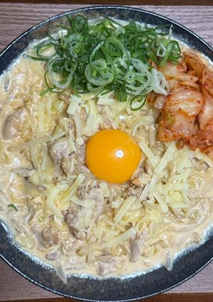 カップ辛ラーメン★旨まろやか満腹アレンジ-レシピのメイン写真