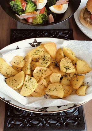 少ない油で揚げ焼き♡簡単ほくほくのり塩ポテト-レシピのメイン写真