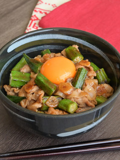 オクラのスタミナ丼-レシピのメイン写真