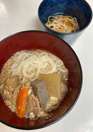 温かい豚汁そうめんといつもの冷たいの-レシピのメイン写真