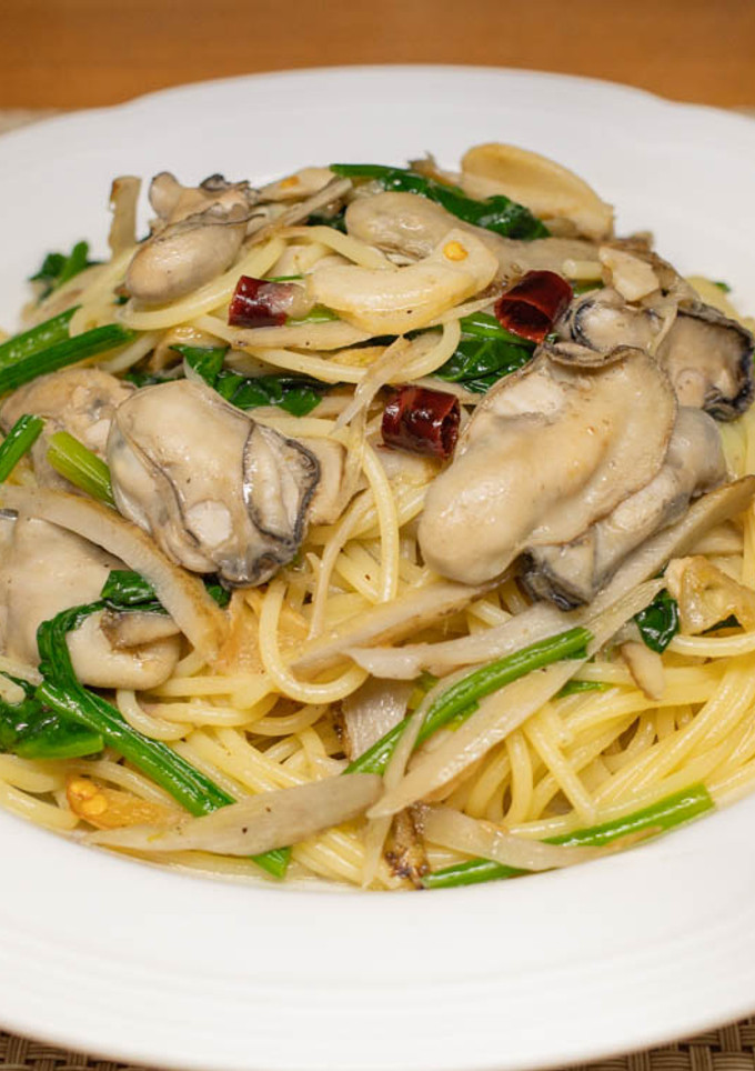 牡蠣とほうれん草とごぼうのパスタ-レシピのメイン写真