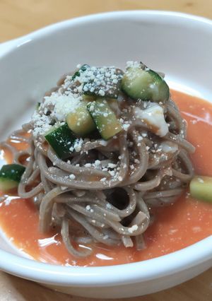 トマトと温玉混ぜ蕎麦-レシピのメイン写真