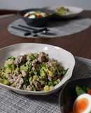 タイ風セロリと豚ひき肉のジンジャー炒め丼