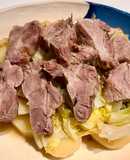 白菜と豚塊肉の白ワイン煮込み