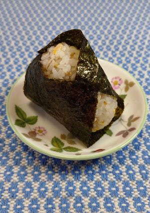相性抜群💕梅なめたけ入り♪おにぎり🍙✨-レシピのメイン写真