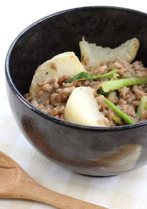 たんぱく質がとれる！かぶそぼろ丼-レシピのメイン写真