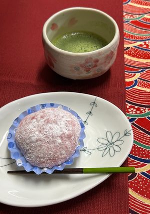レンジで若桃と桜餡の大福♪-レシピのメイン写真