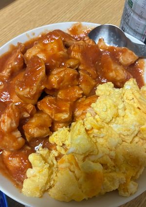 エビチリ超え!ふわっと卵と鶏チリ-レシピのメイン写真