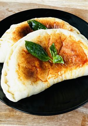 袋で生地作り♪洗い物削減✨カルツォーネ-レシピのメイン写真