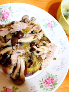 ✩とろ〜り茄子と豚肉ときのこの味噌炒め✩-レシピのメイン写真